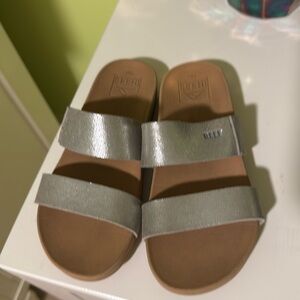 Girls sandals